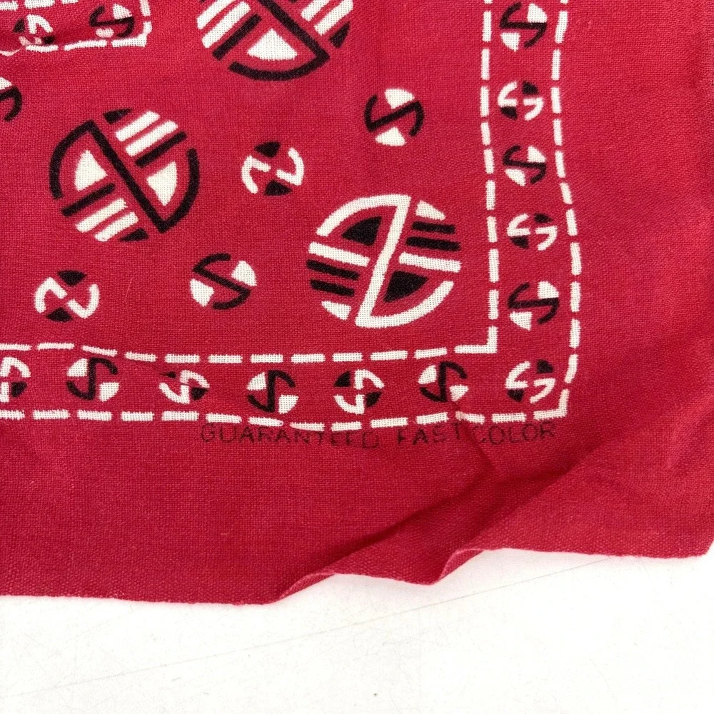 Vintage Red Bandana Guaranteed Fast Color‎ Geometric Pattern RN 14193